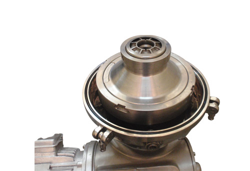 Rotating Bowl Assembly For Decanter